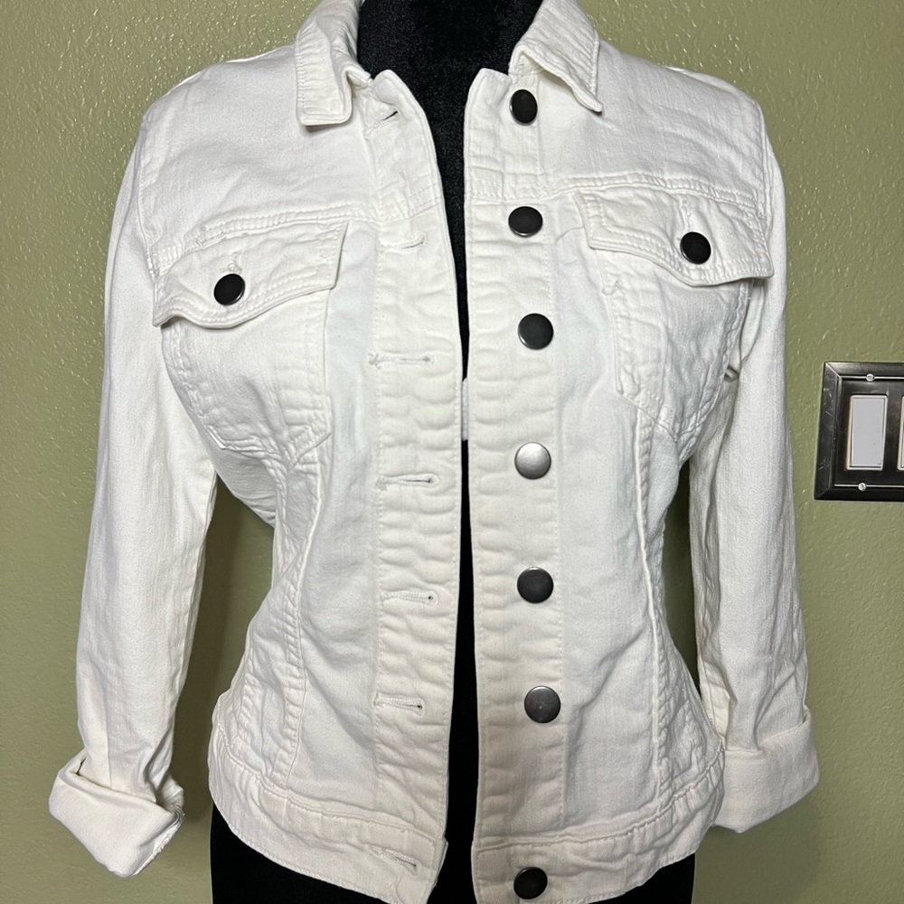 Kut from the Kloth White Denim Jacket with Black Buttons